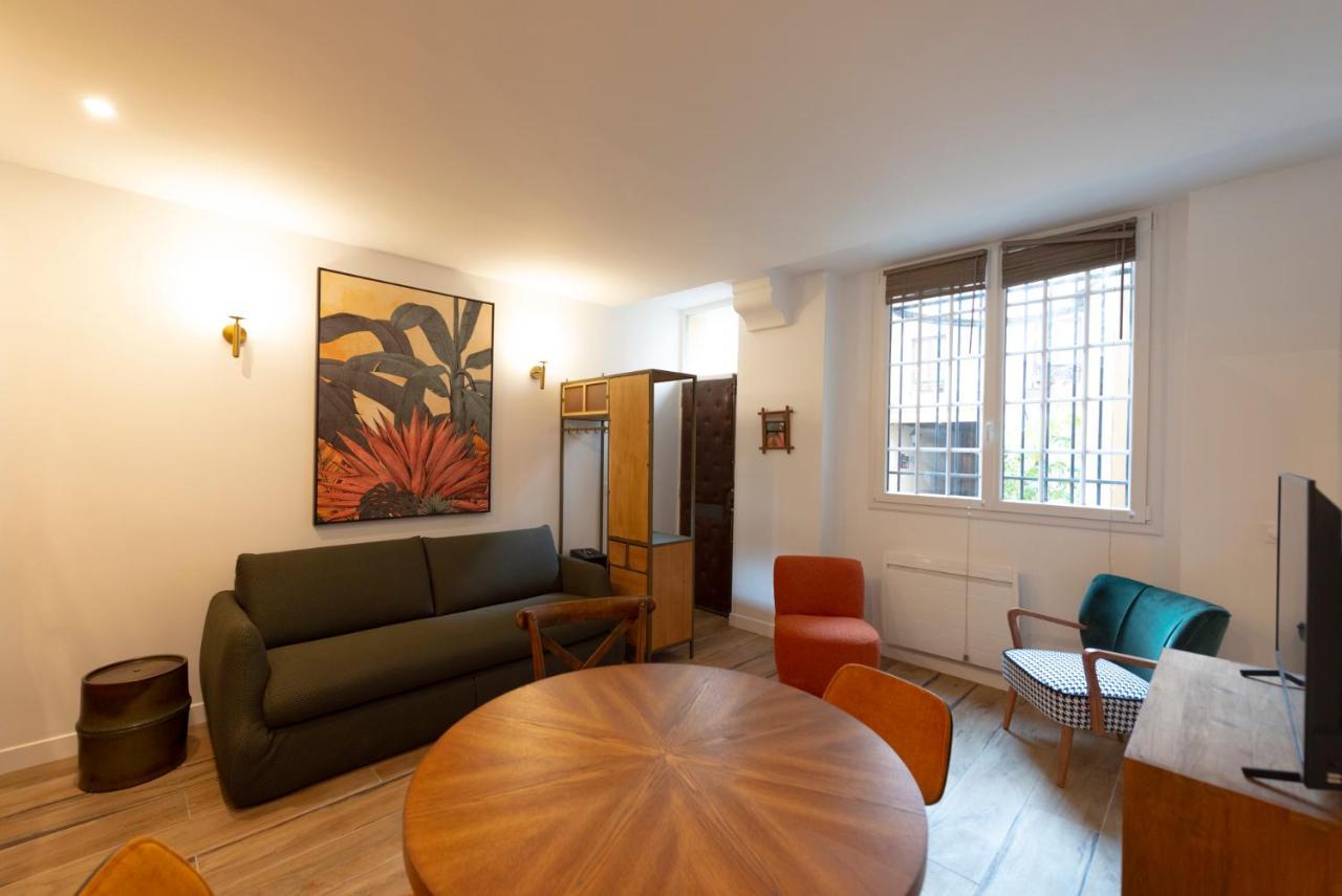 Au Pied De La Tour Apartment Paris Exterior photo